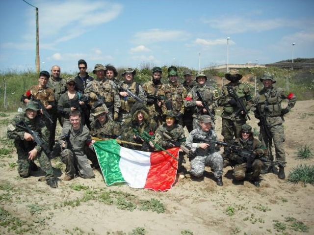  Airsoft players group 